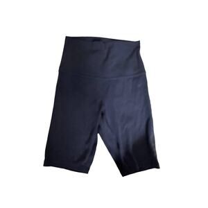 Lululemon Women's‎ On Pace  Black biker Shorts Size 2